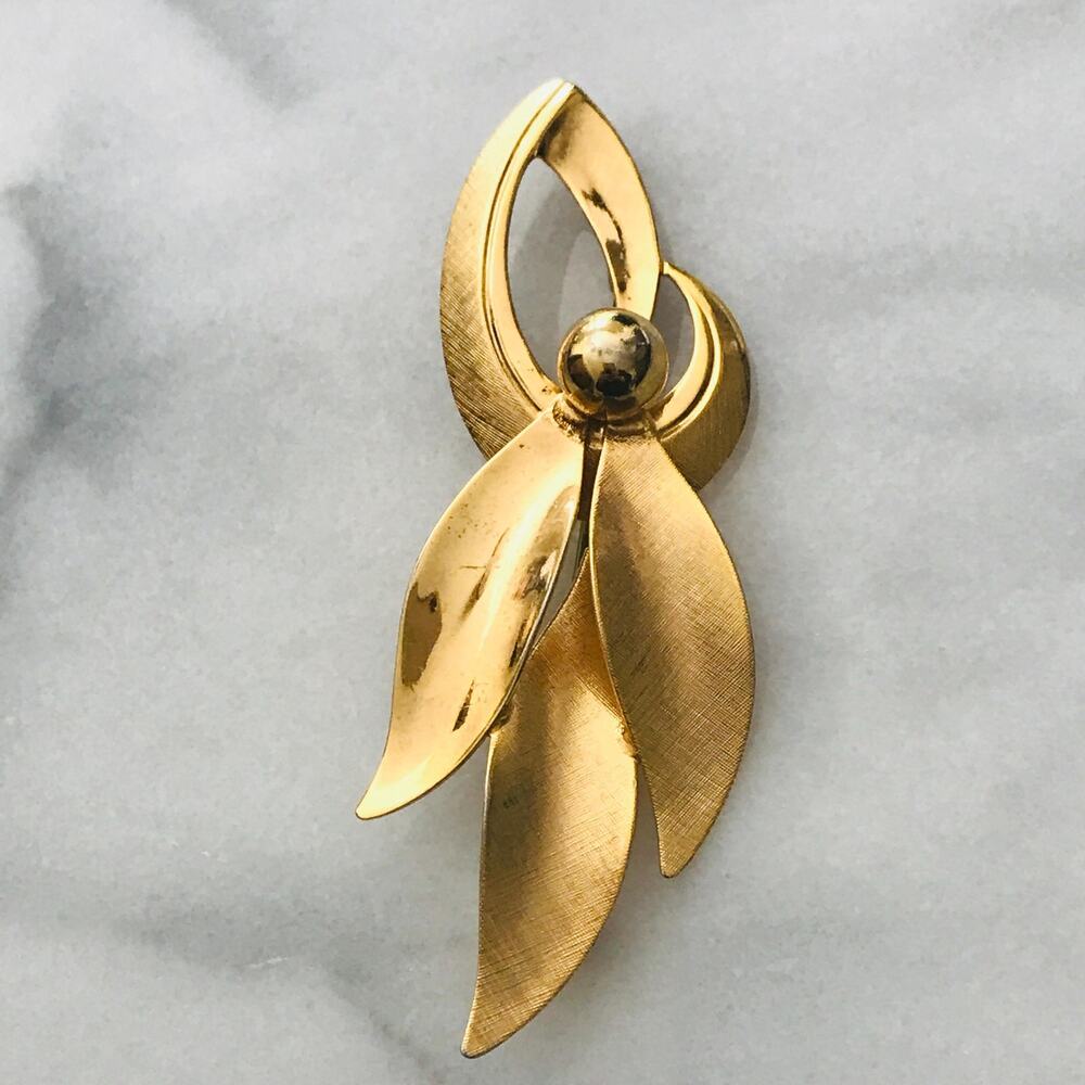 Vintage Brooch West Germany Gold Tone Abstract Leaf Pin - Modernist